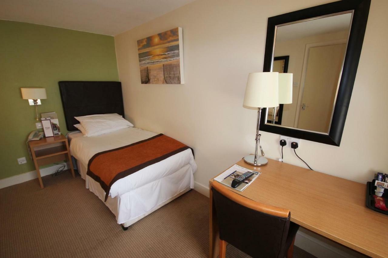 Lord Nelson Hotel Pembroke Kültér fotó